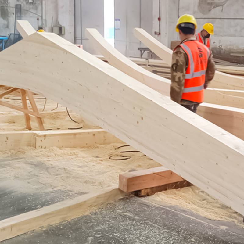 Glulam Berbentuk Khas Spruce
