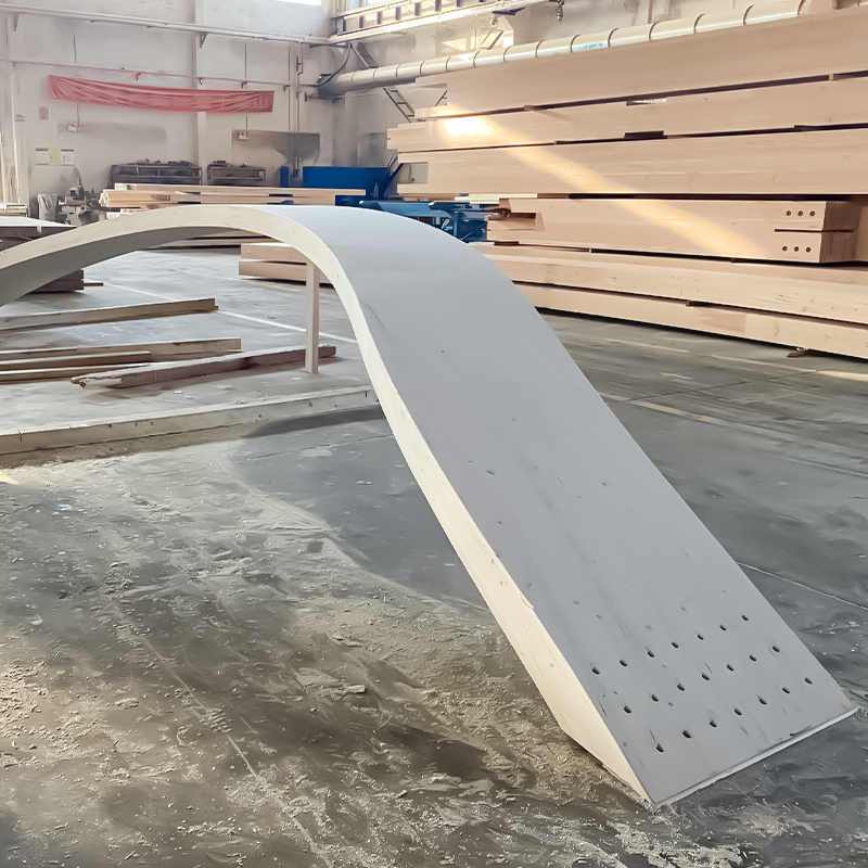Glulam Berbentuk Khas Spruce